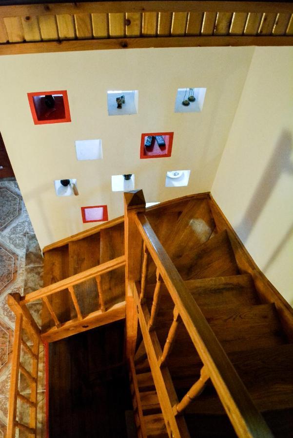 Grandpa's hidden crib, 6 bedroom, pet friendly Sinaia Eksteriør billede